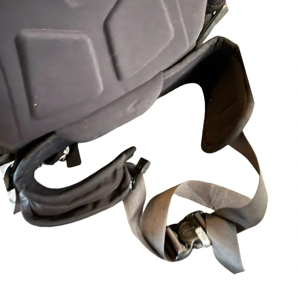 Dakine heli pro